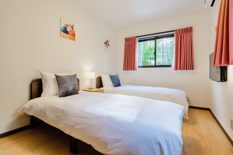Bedroom 3, Sali's House, Hakuba