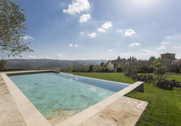 Sport & Beauty 1, Villa Le Barone, Florence