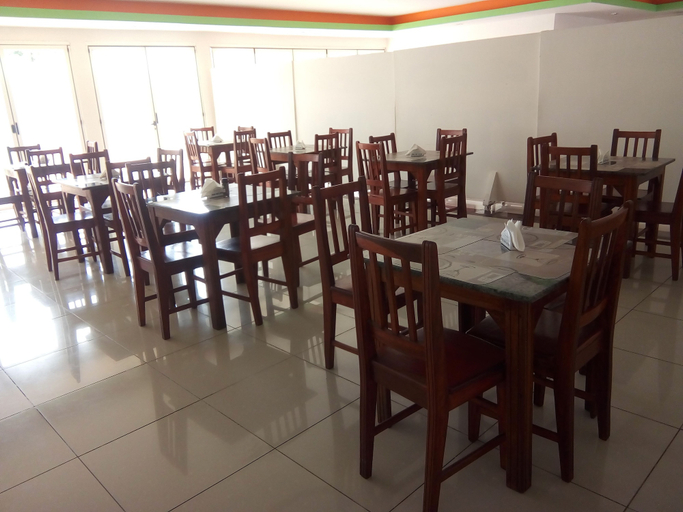 Food & Drinks 5, Pensao Martins, Maputo