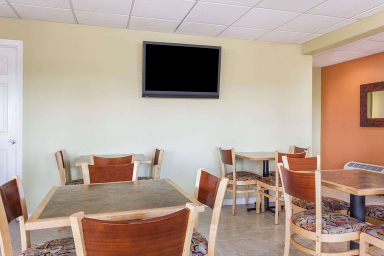 Others 5, Days Inn by Wyndham Orange, Orange