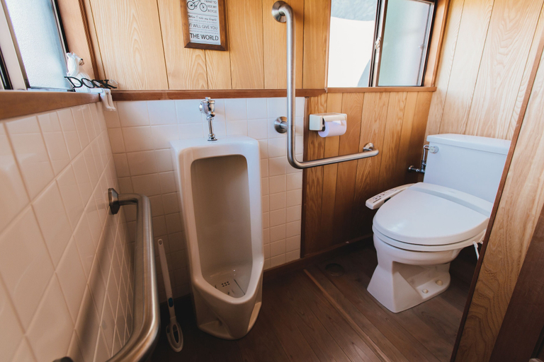 Bathroom 3, Hostel Dockhouse, Nagasaki