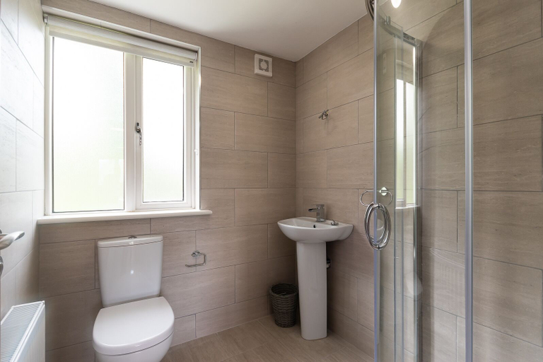 Bathroom 4, Bay View House