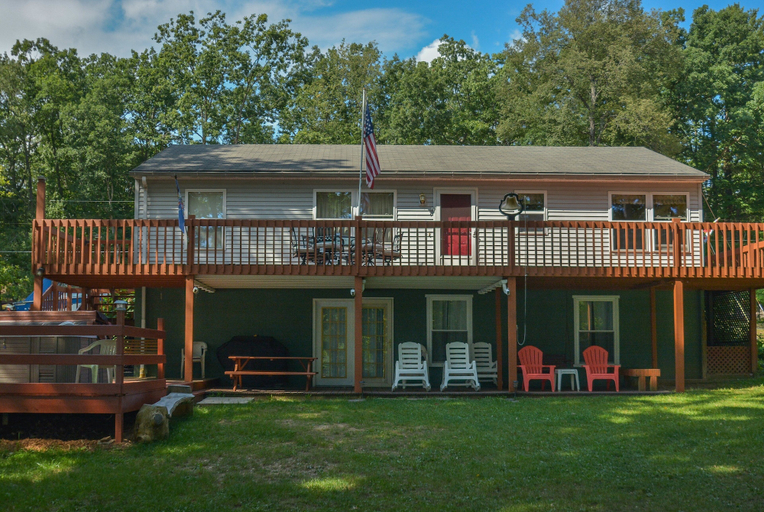 Exterior & Views 1, Duffy's Oar House, Garrett
