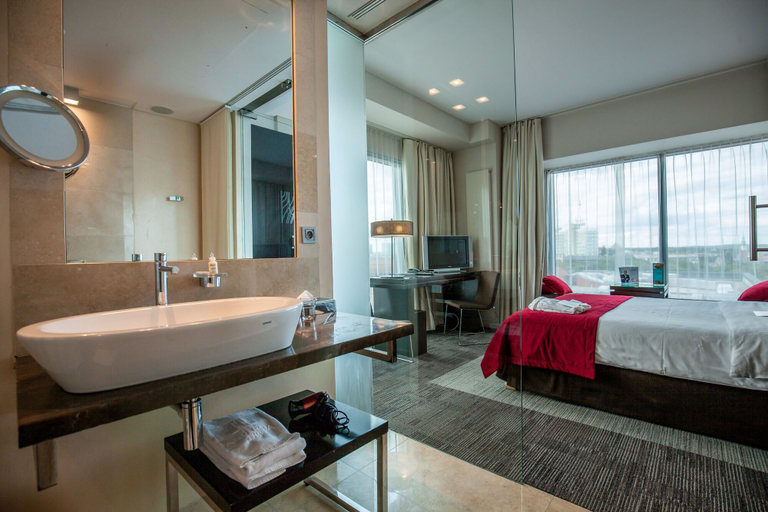 Bathroom 5, Andersia Hotel & Spa Poznan, a member of Radisson Individuals, Poznań City