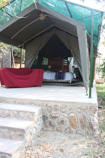 Exterior & Views, Warthogs Safari Camp, Kariba
