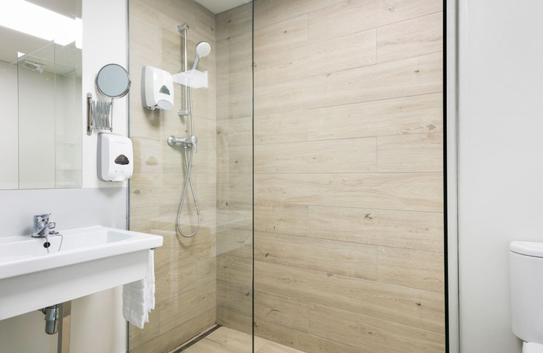 Bathroom 4, Aparthotel BCN Montjuic, Barcelona