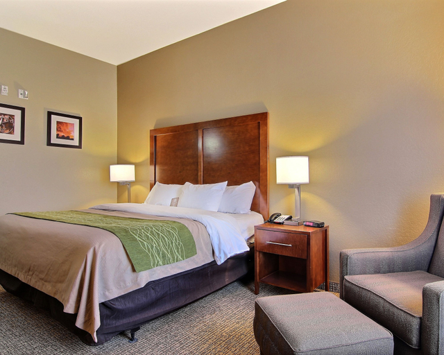 Bedroom 3, Comfort Inn Midland South I-20, Midland