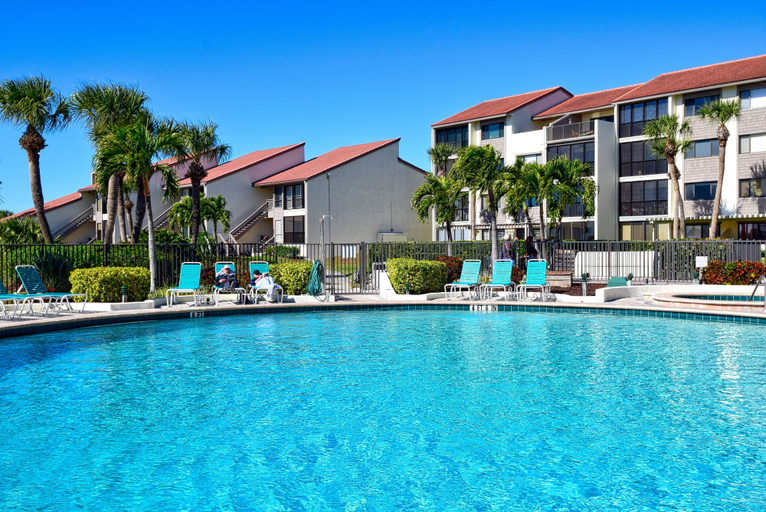 Sport & Beauty 3, Siesta Dunes Beach 201 by Vtrips, Sarasota