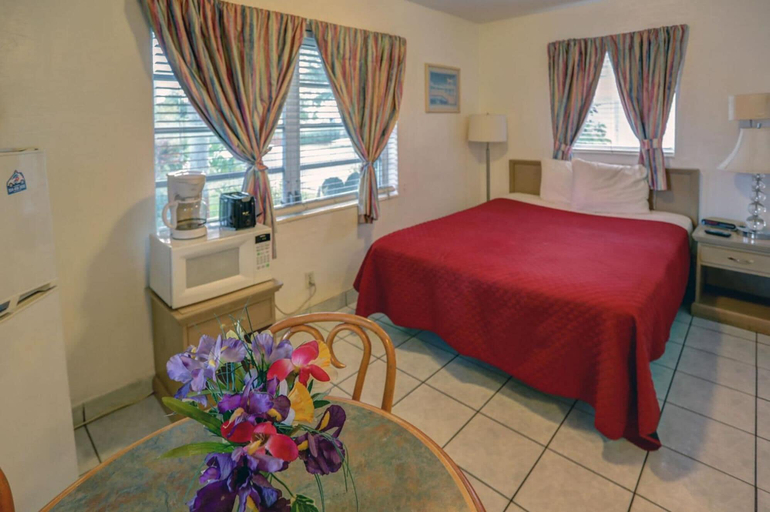Bedroom 2, Richard's Motel Extended Stay, Broward