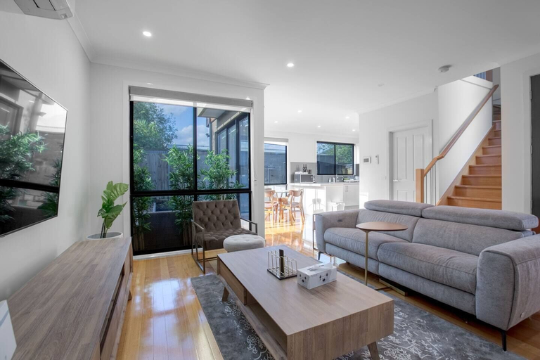 Impressive & Spacious new Townhouse@preston, Darebin - Preston