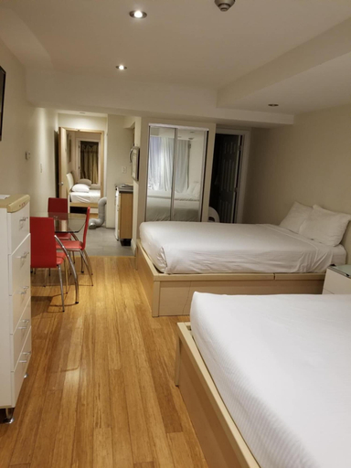 Bedroom 2, Dragon Gate Inn, Toronto