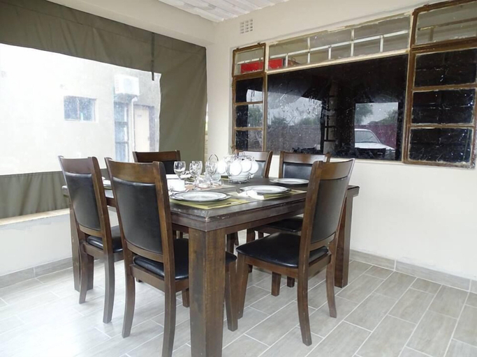 Others, Goora-Motho Guest House, Kweneng South