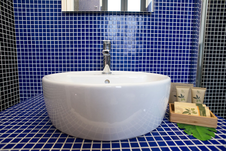Bathroom 5, InCentro B&B, Messina