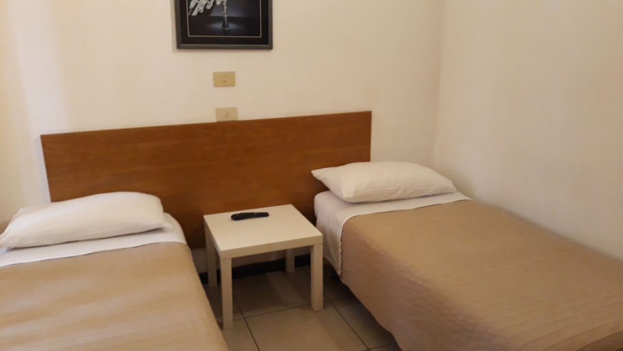 Bedroom 3, Hotel Houston, Livorno