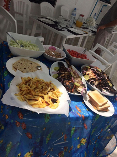 Food & Drinks, Mandhoo Retreat