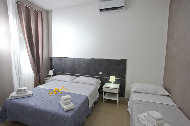 Bedroom 3, B&B Napolì, Napoli
