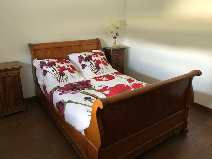 Bedroom 3, Aux Coquelicots Sauvages, Chambres d'Hotes, Loire-Atlantique