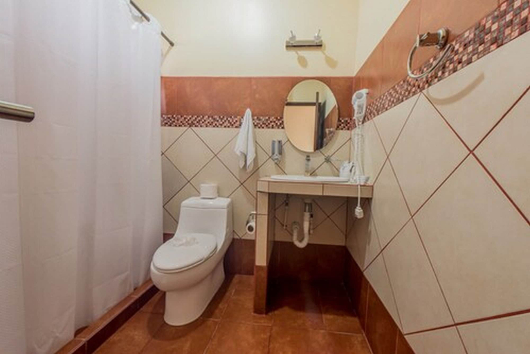Bathroom 4, Hotel Monte Real, San Carlos