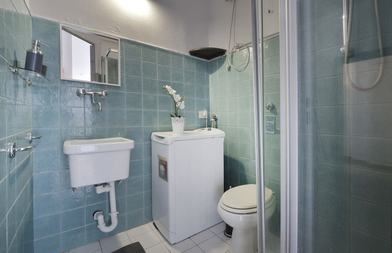 Bathroom 3, At Home - Porta Romana, Milano