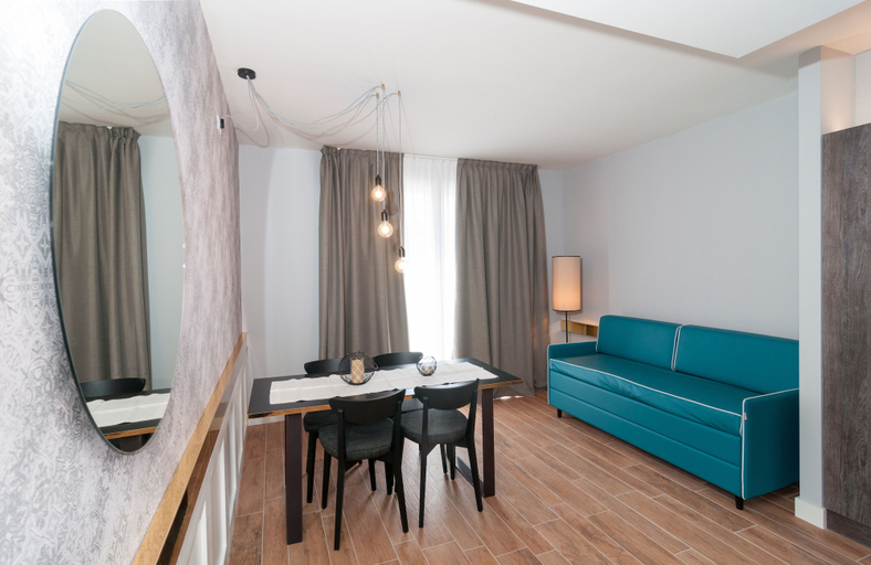 Others 5, Residence Ten Suite, Rimini