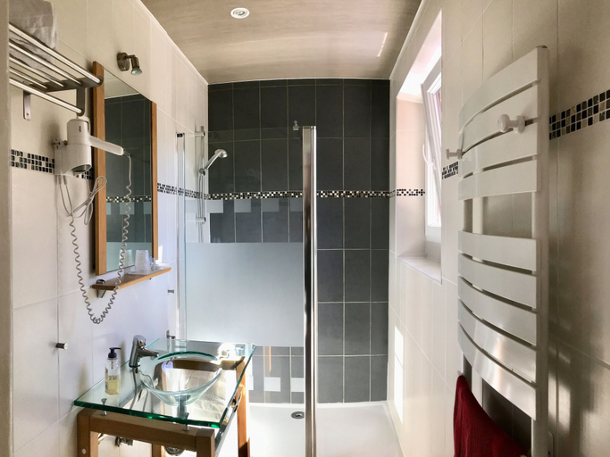 Bathroom 5, Villa du Parc, Pyrénées-Orientales