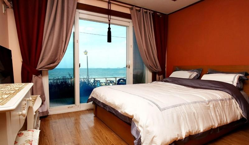Bedroom 3, Taean Golden Beach Pension, Taean