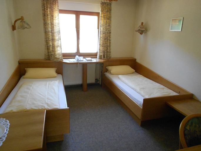 Bedroom 3, Blick zum Maimont, Südwestpfalz