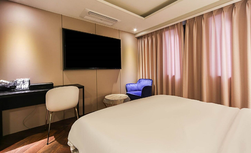 Bedroom 2, Frenchcode Hotel, Gangseo