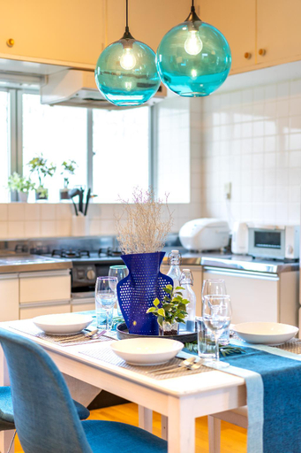Food & Drinks, Entire renovated house,  Free Internet , 3 Parking, Uruma