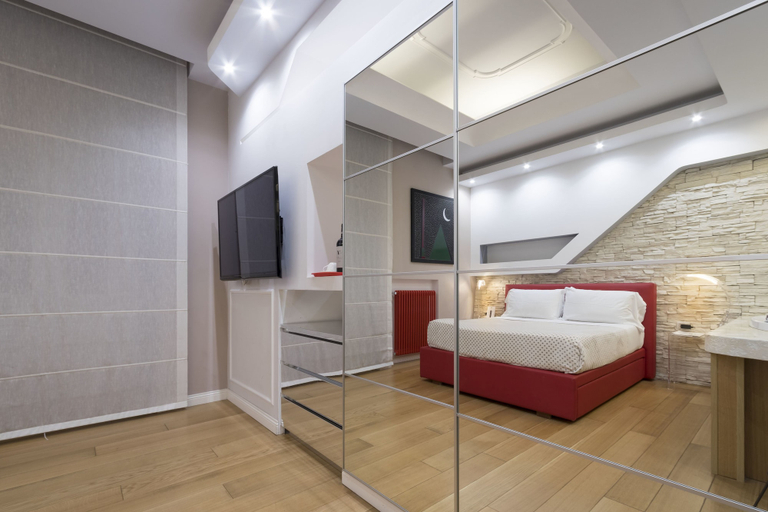 Bedroom 4, Luxury on the River, Rome