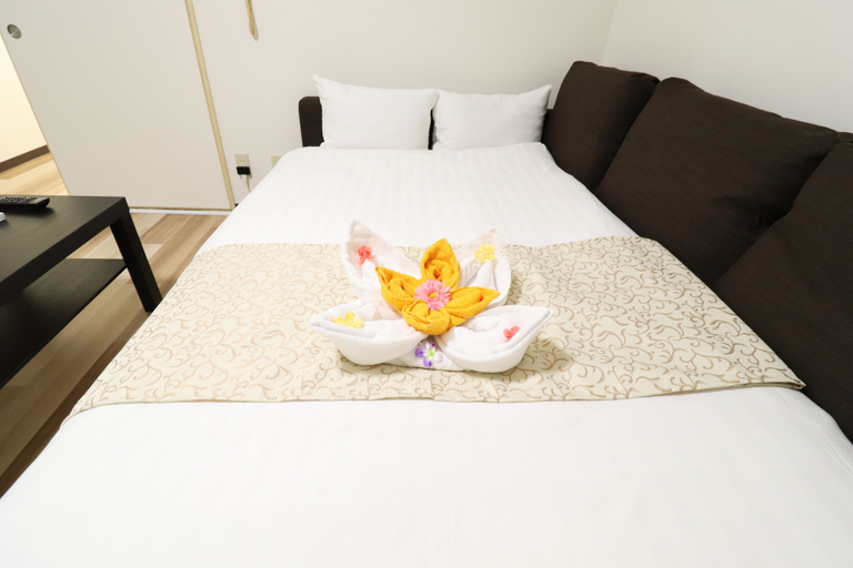 Bedroom 2, Koto Saiwaicho, Osaka