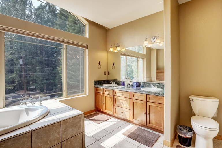 Bedroom 4, Wooded Bliss, El Dorado