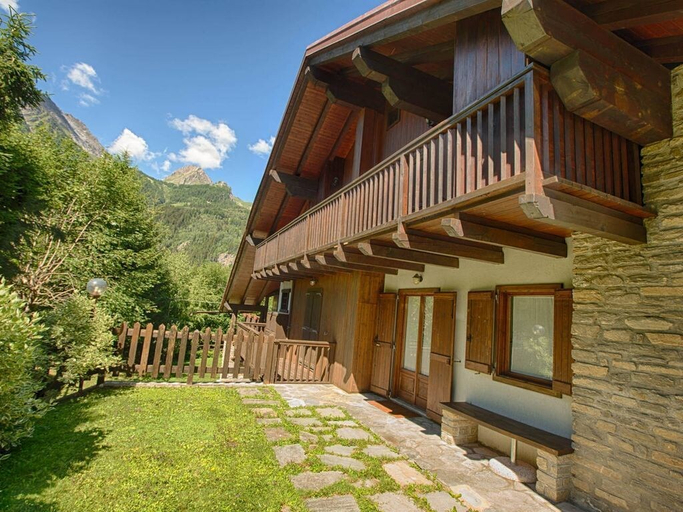 Exterior 3, JOIVY Route Panoramique, Aosta