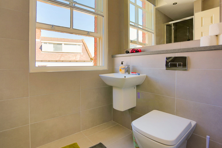 Bathroom 3, The Nest, Sheffield