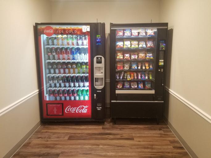Food & Drinks, WoodSpring Suites West Monroe I-20, Ouachita