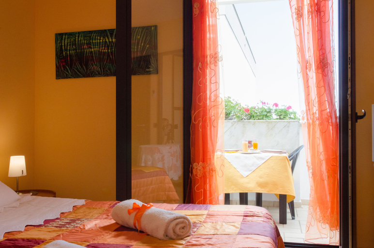 Bedroom 3, B&B L'Antica Rimessa, Lecce