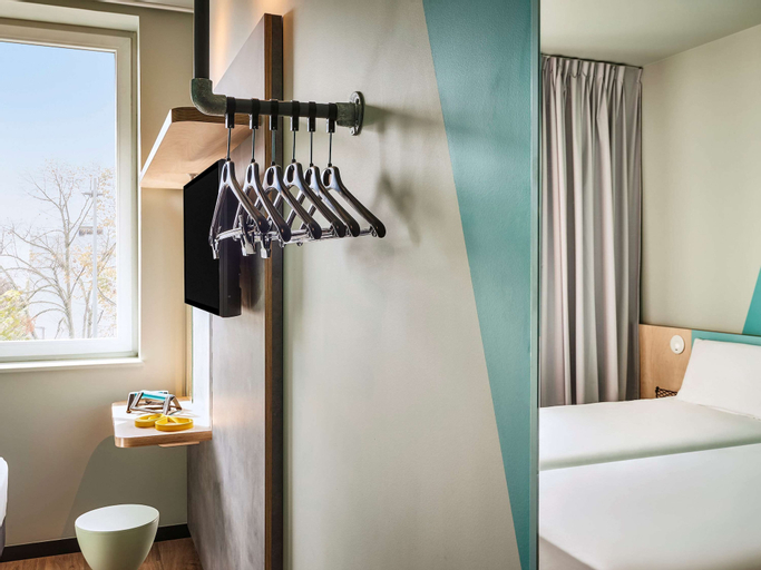Bedroom 23