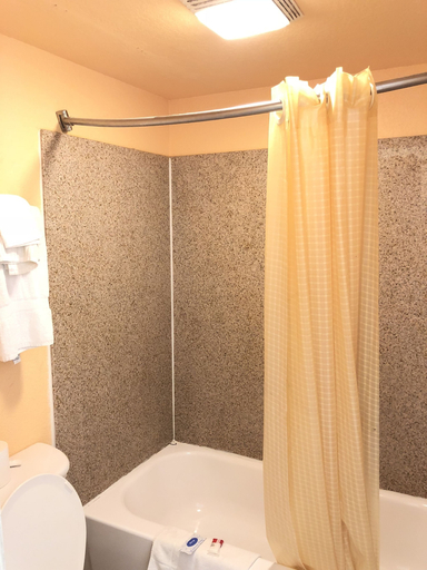Bathroom 5, White Marlin Inn, Virginia Beach