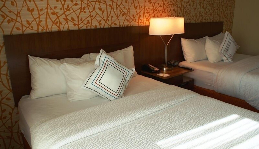 Bedroom 3, Fairfield Inn & Suites by Marriott Chesapeake Suffolk, Chesapeake