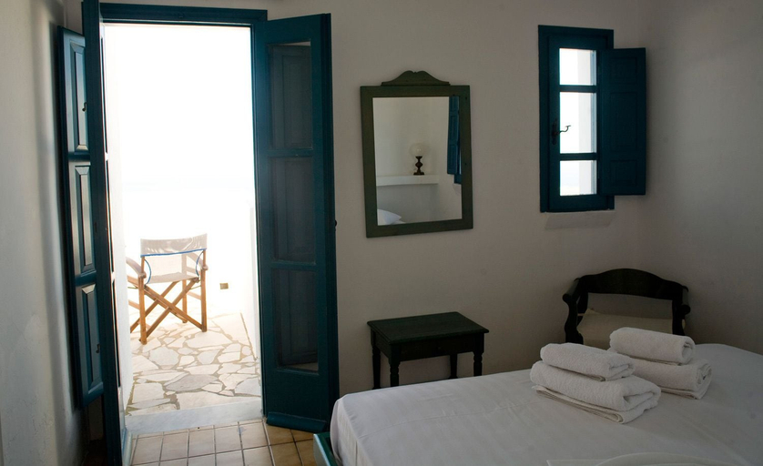 Bedroom 3, Oia's Sunset, South Aegean