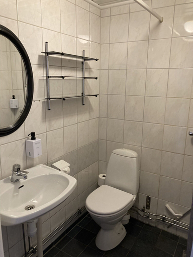 Bathroom 4, Hotell Pensionat Granparken, Norrtälje