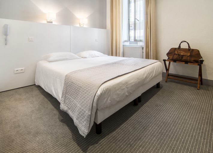 Bedroom 3, Hotel PLM, Alpes-Maritimes