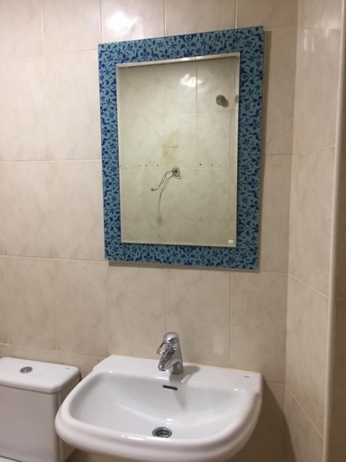 Bathroom, Casa palacio El Conde de la Canada, Ciudad Real
