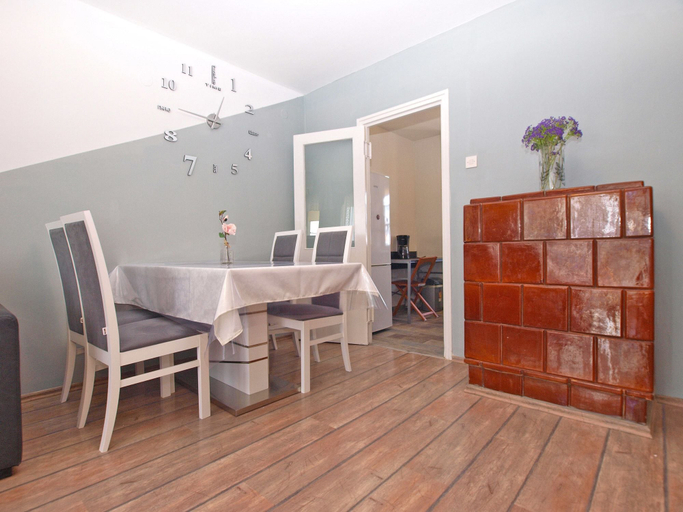 Others 5, Apartment 1592, Pula