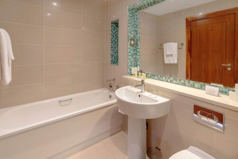 Bathroom 5, Portmarnock Resort & Jameson Golf Links, Dublin
