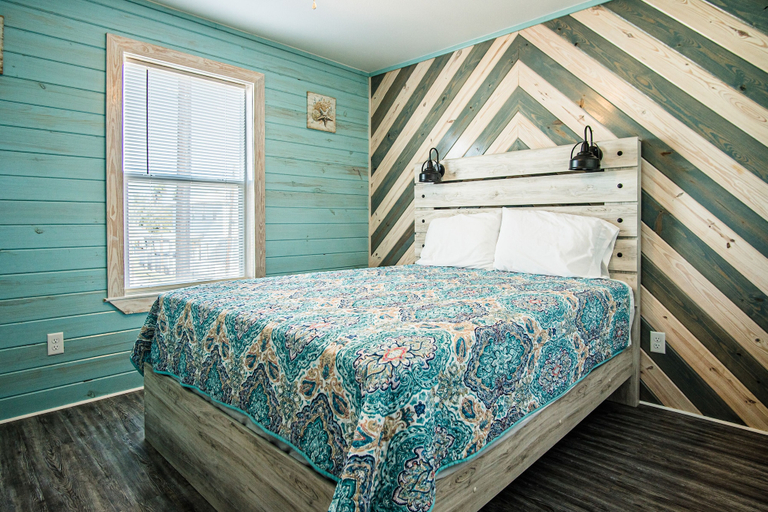 Bedroom 2, Anchor Court Cottage #6, Nueces