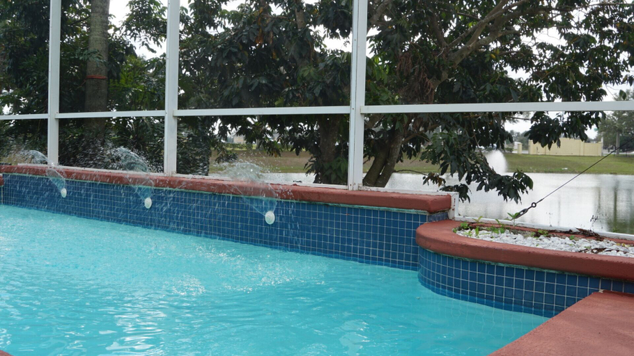 Sport & Beauty 4, Lakeside Views, Polk
