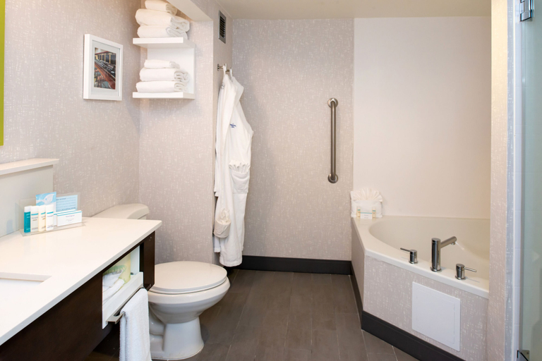 Bathroom 4, Hampton Inn Greensboro-Airport, Guilford