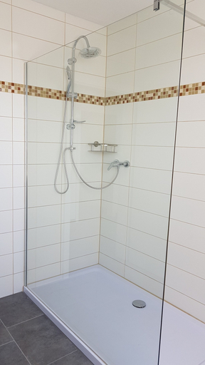 Bathroom 4, Cloud 7 II, Heinsberg