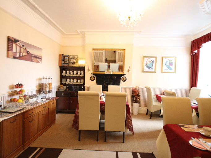Others 4, Arun Sands Rooms, West Sussex